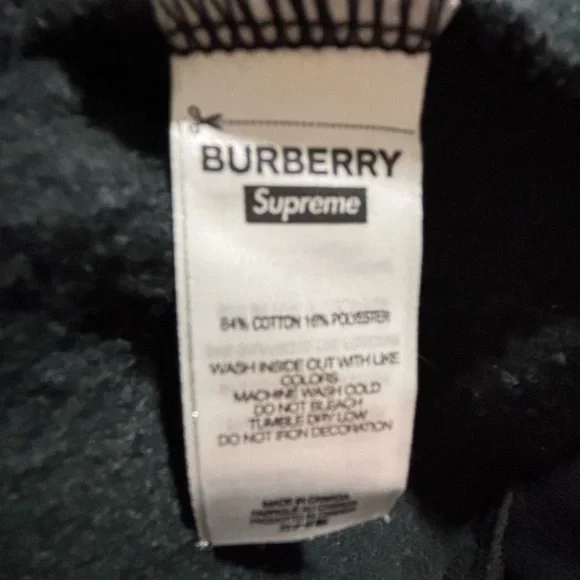 Burberry x Supreme Black Hoodie with Nova Plaid Logo Mens L NWOT